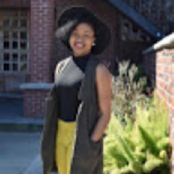 Meet your Posher, Kieria - Picture 1 of 1